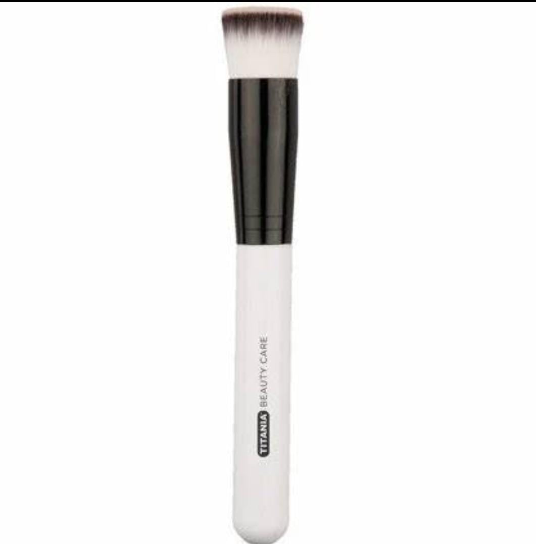 TITANIA- Foundation & Concealer Brush 2917